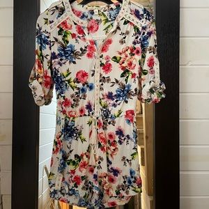 Chelsea & Violet Romper size small